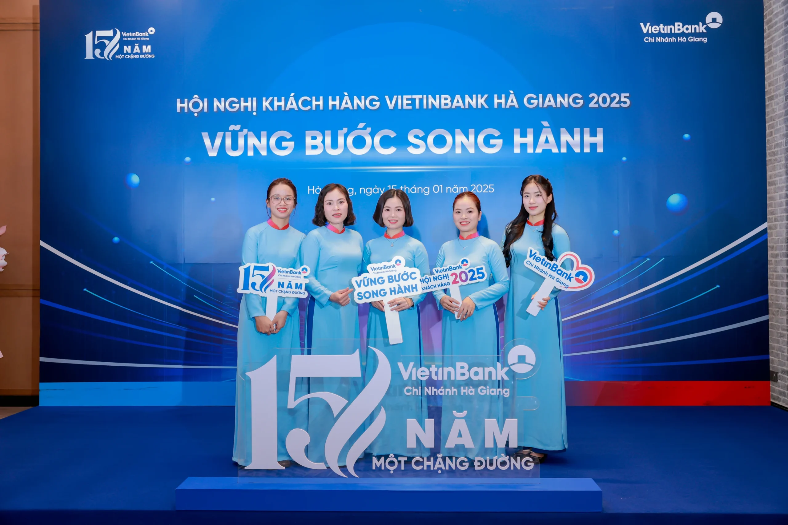 HỘI NGHỊ KHÁCH HÀNG VIETINBANK HÀ GIANG – VỮNG BƯỚC SONG HÀNH